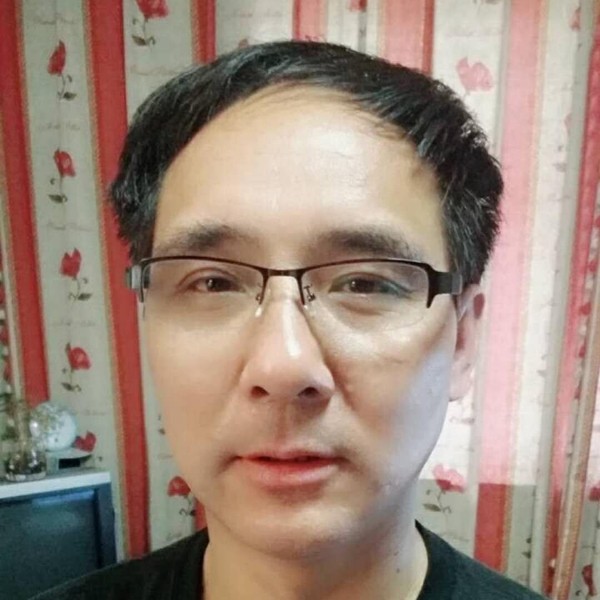 未来保卫凶狠的照片