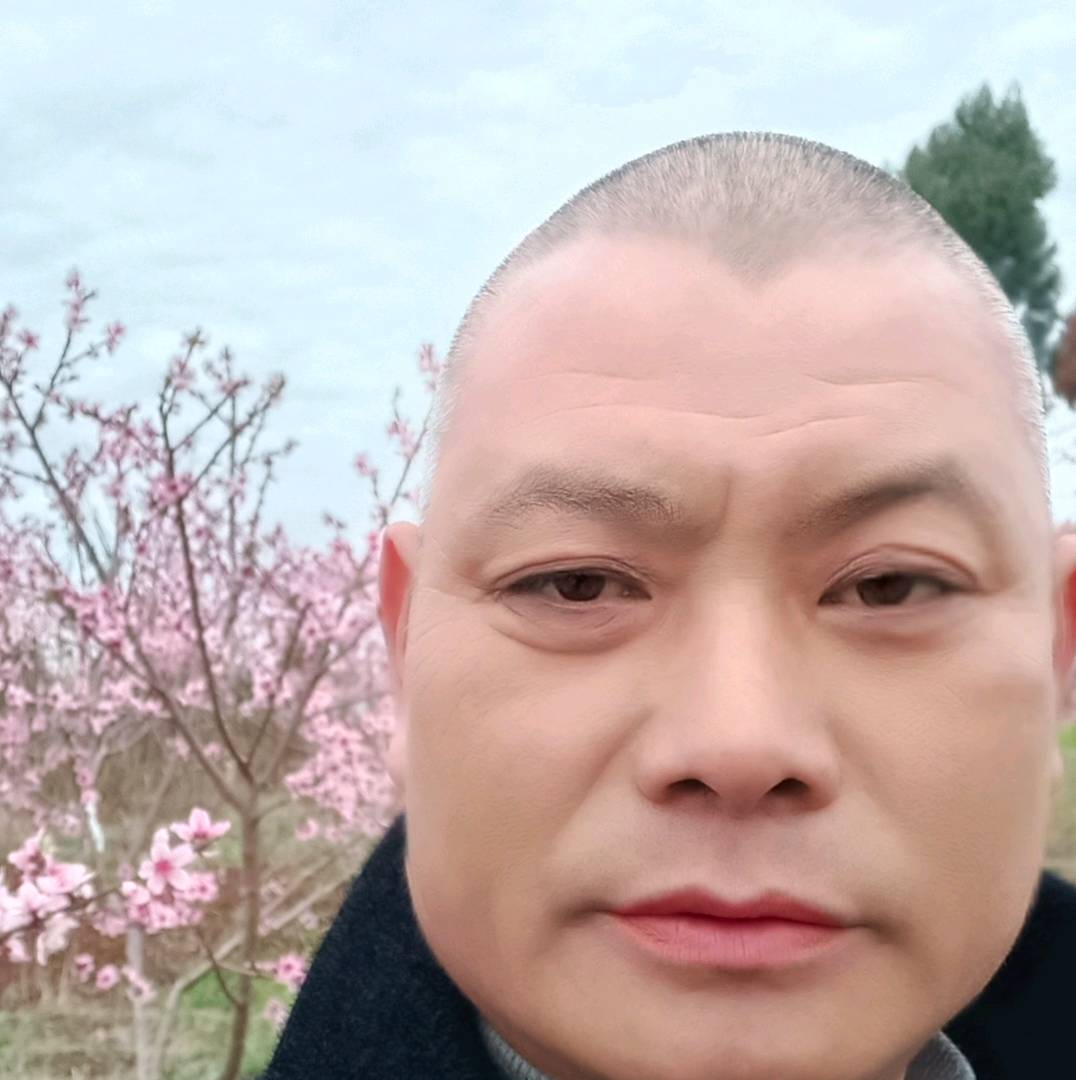 电源闻欢呼的照片
