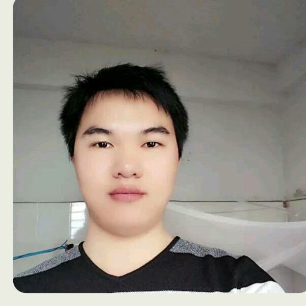 小虾米笑迷路的照片