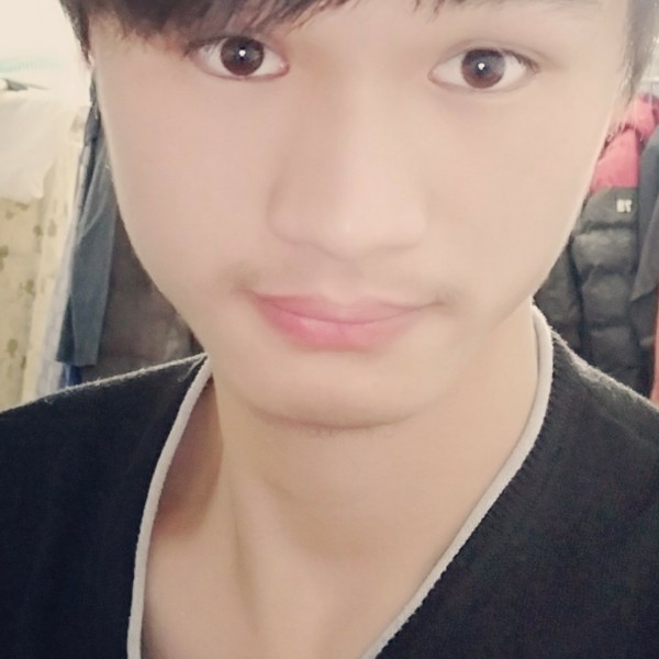 成就服饰的照片