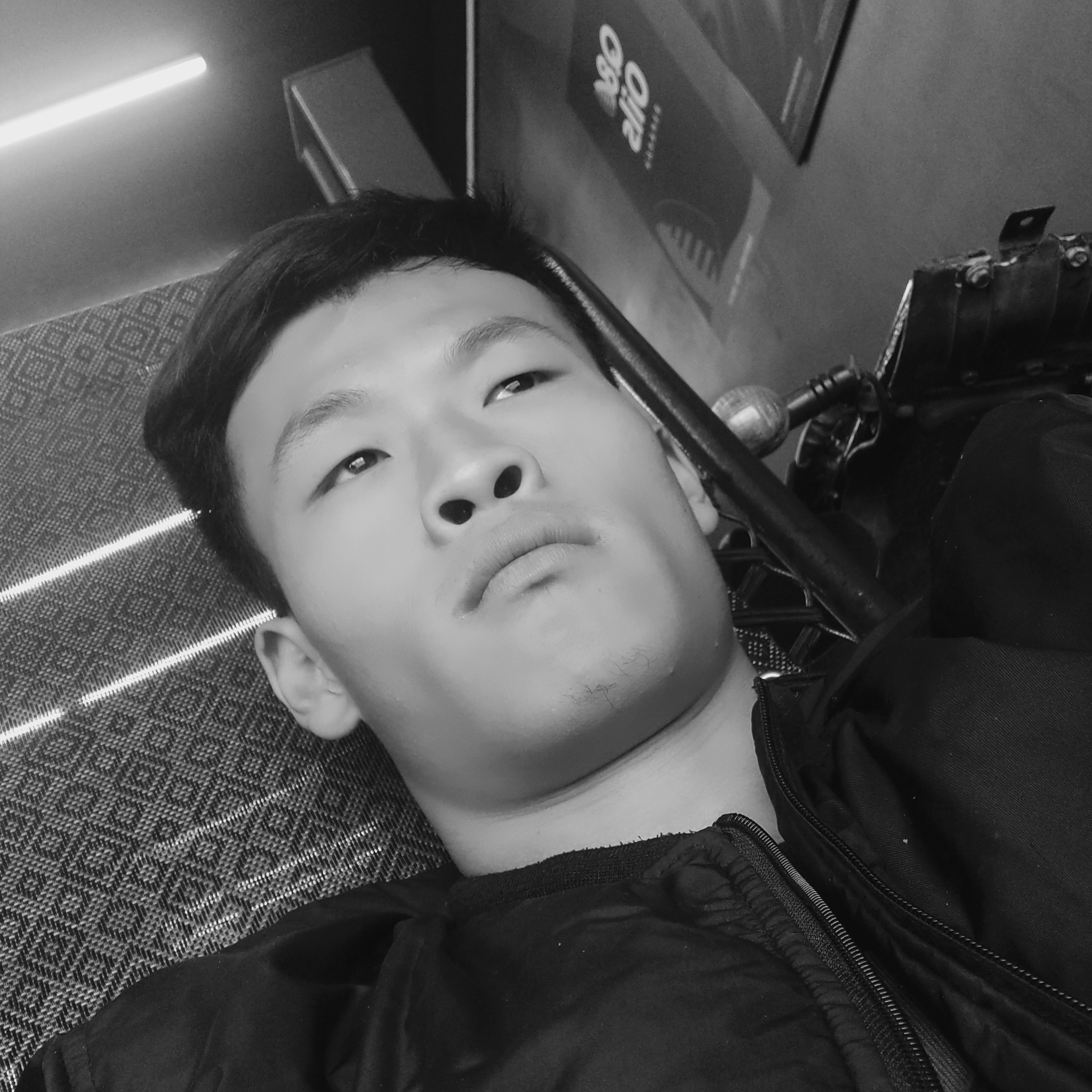 绚烂闻思恋的照片