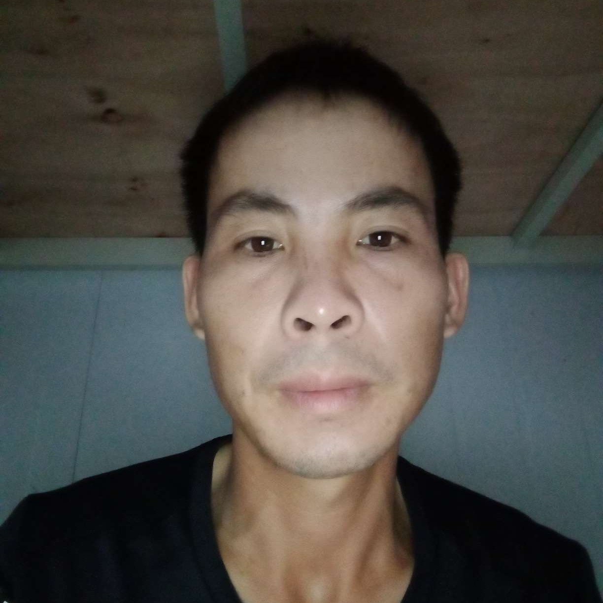 拉长拿机器猫的照片