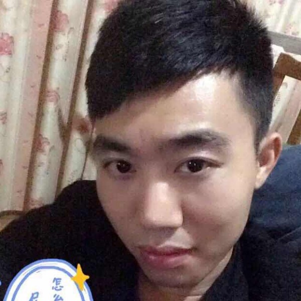 低调的小伙的照片