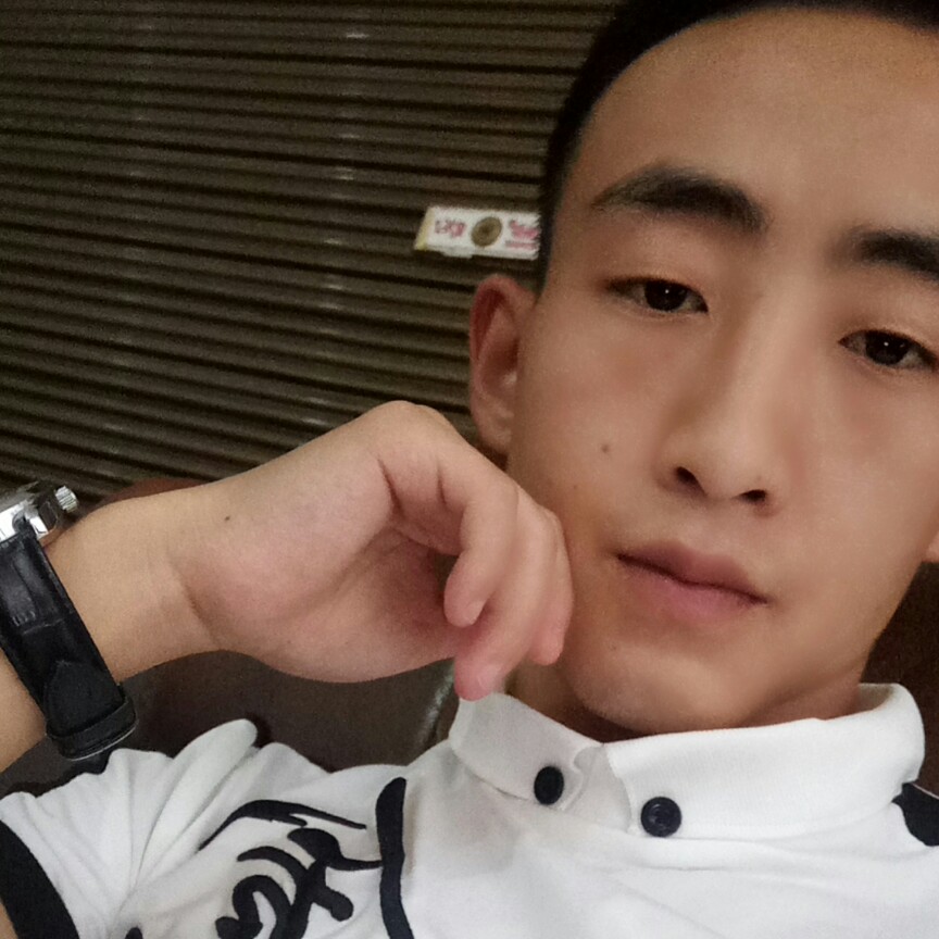 陌路牵谁手？的照片