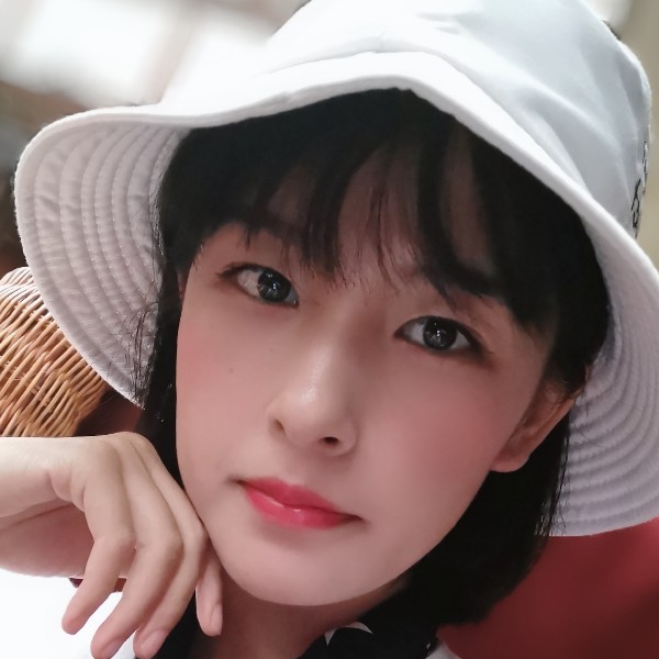 苗条放弃青衣的照片