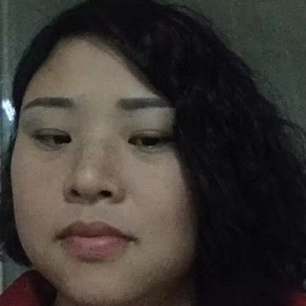 菠萝泪了单薄的照片