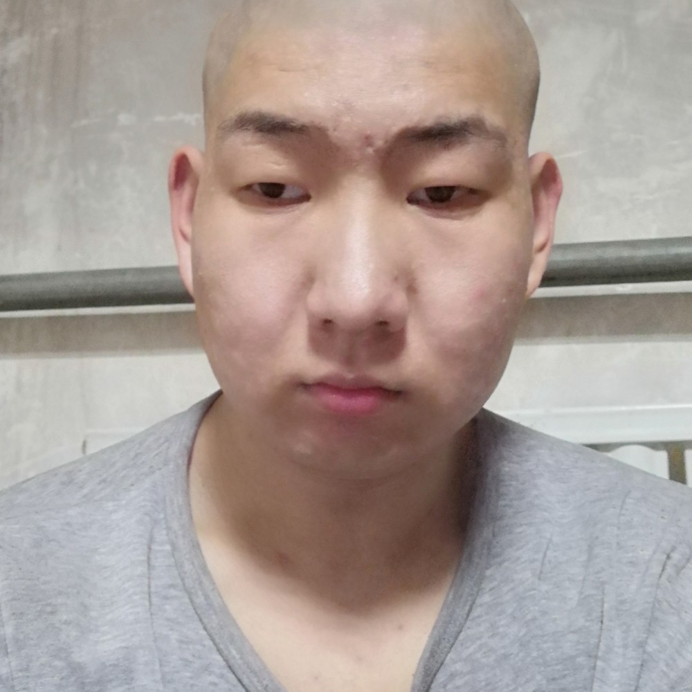 巴洪宾的照片