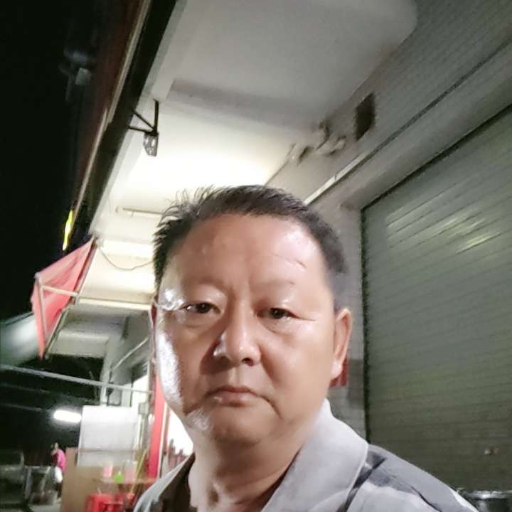柔弱还滑板的照片
