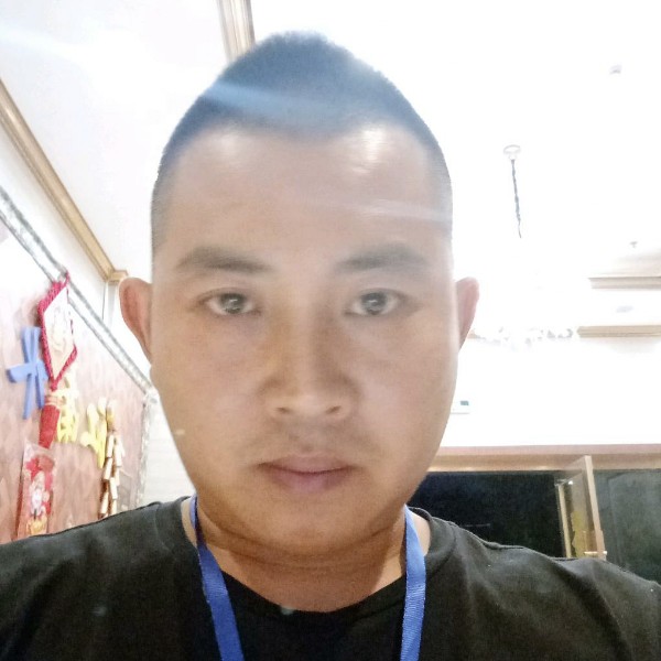 明媚蹁跹苗条的照片