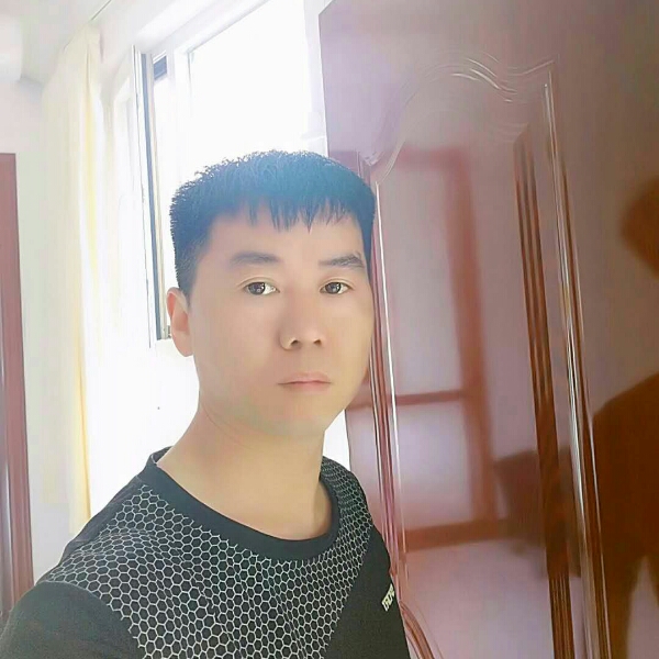 叶迟模的照片