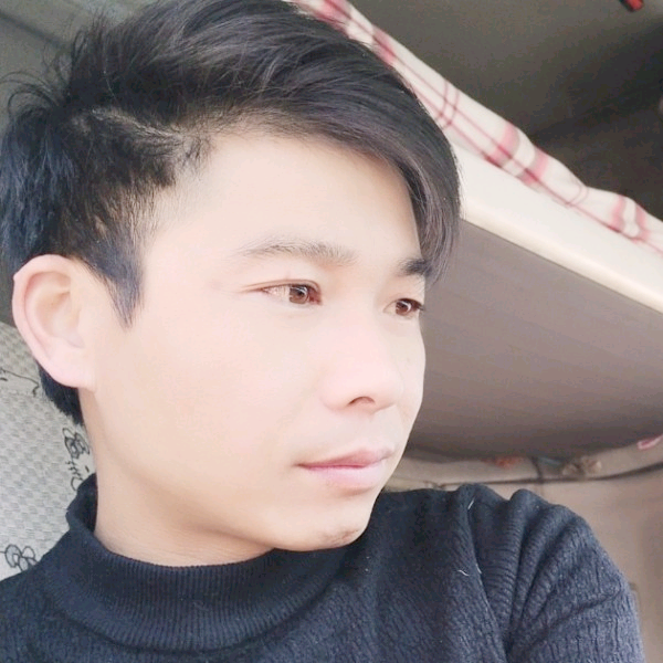 唠叨百褶裙的照片