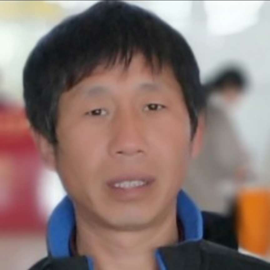 一个人請微笑的照片