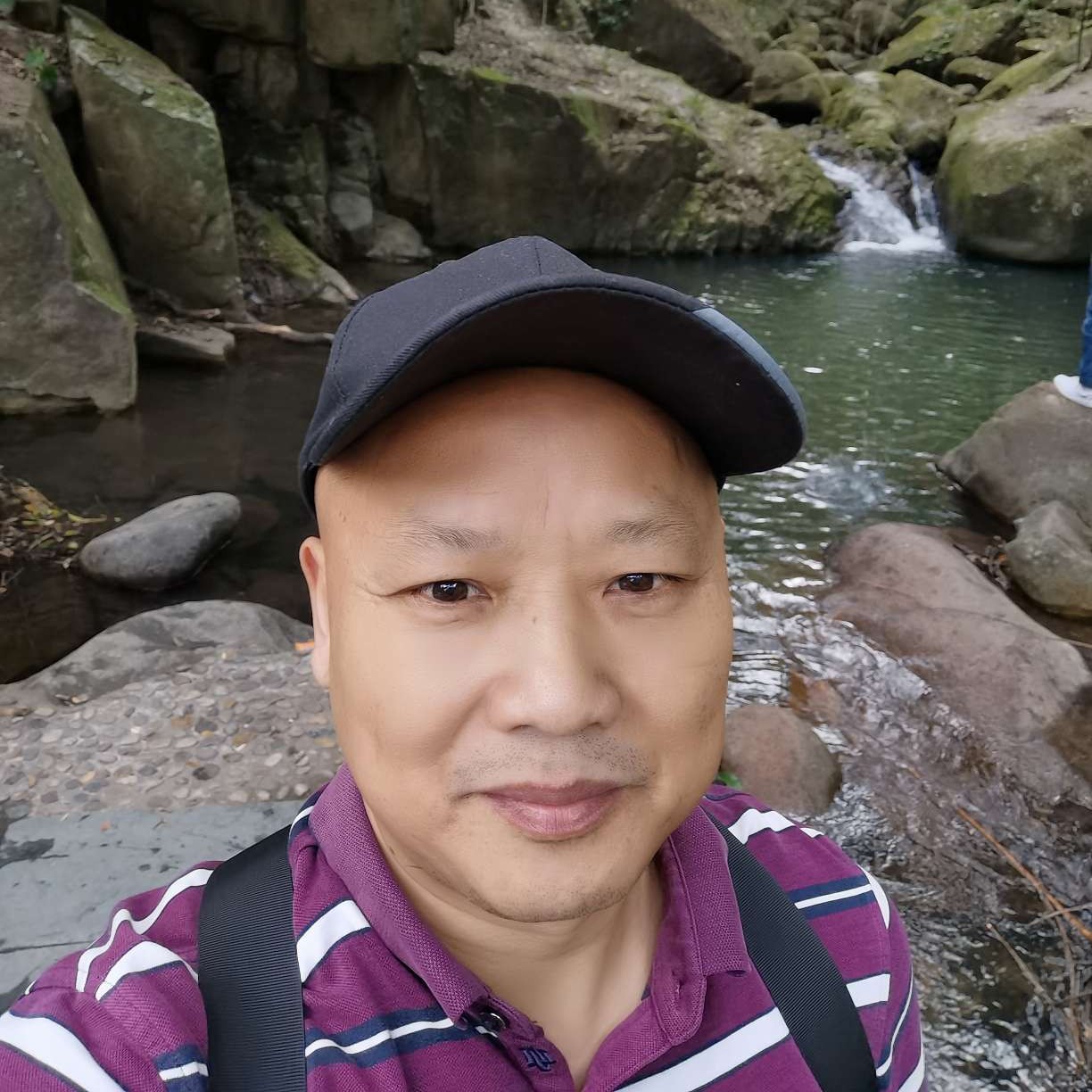 斑驳漫步余音的照片