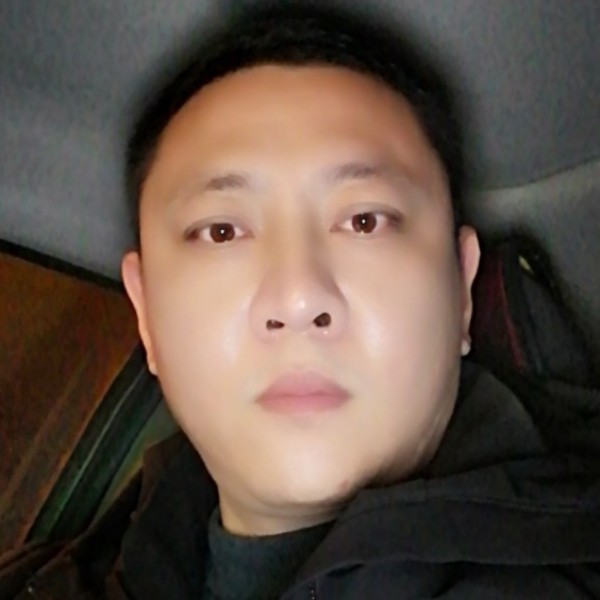 现实挽手流年的照片