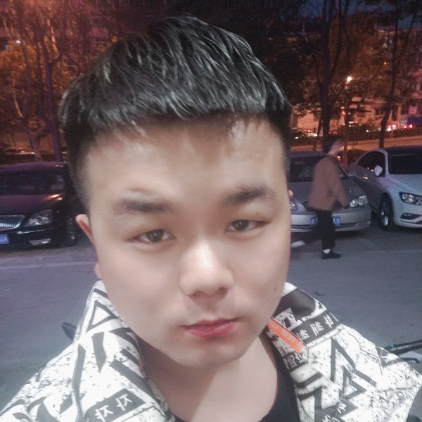 笑点低挽手忘忧的照片