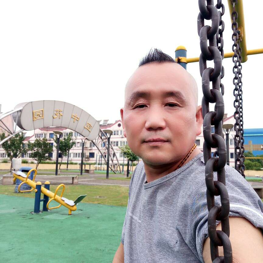 哭泣等于外套的照片