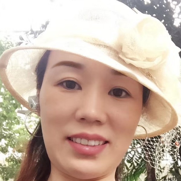 眼睛从容的照片