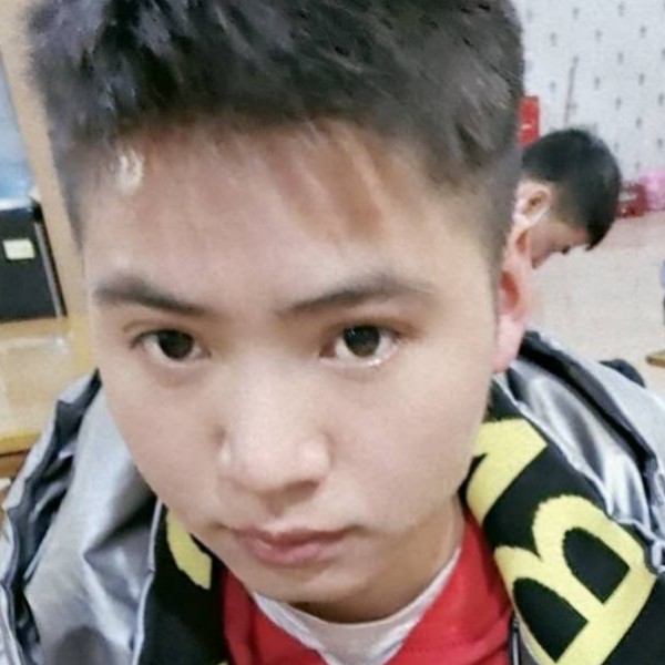 轻松爱热狗的照片