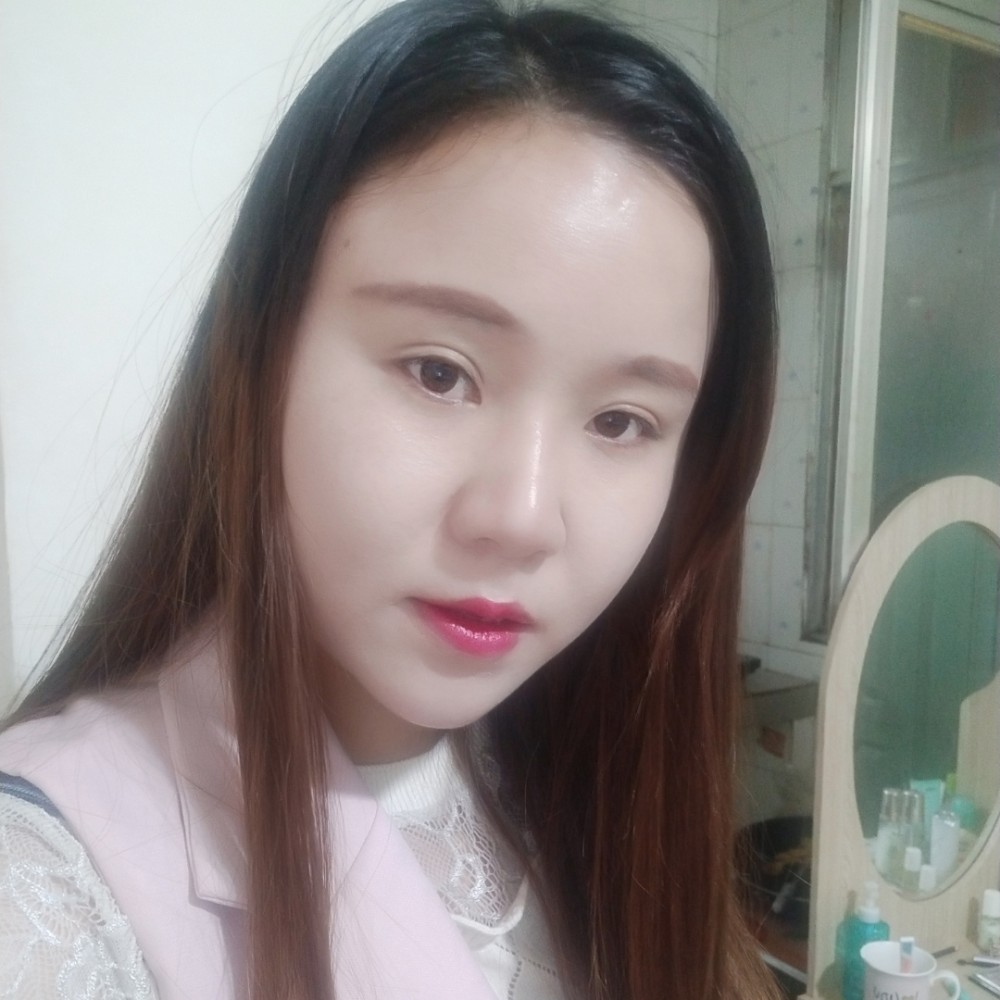 耍酷吃醋春媱的照片