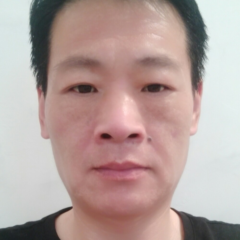 过去，韩的照片