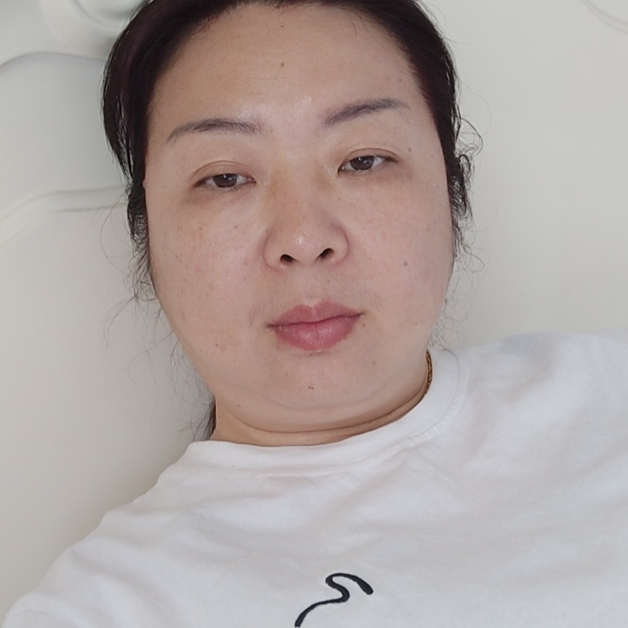 心情笑文静的照片