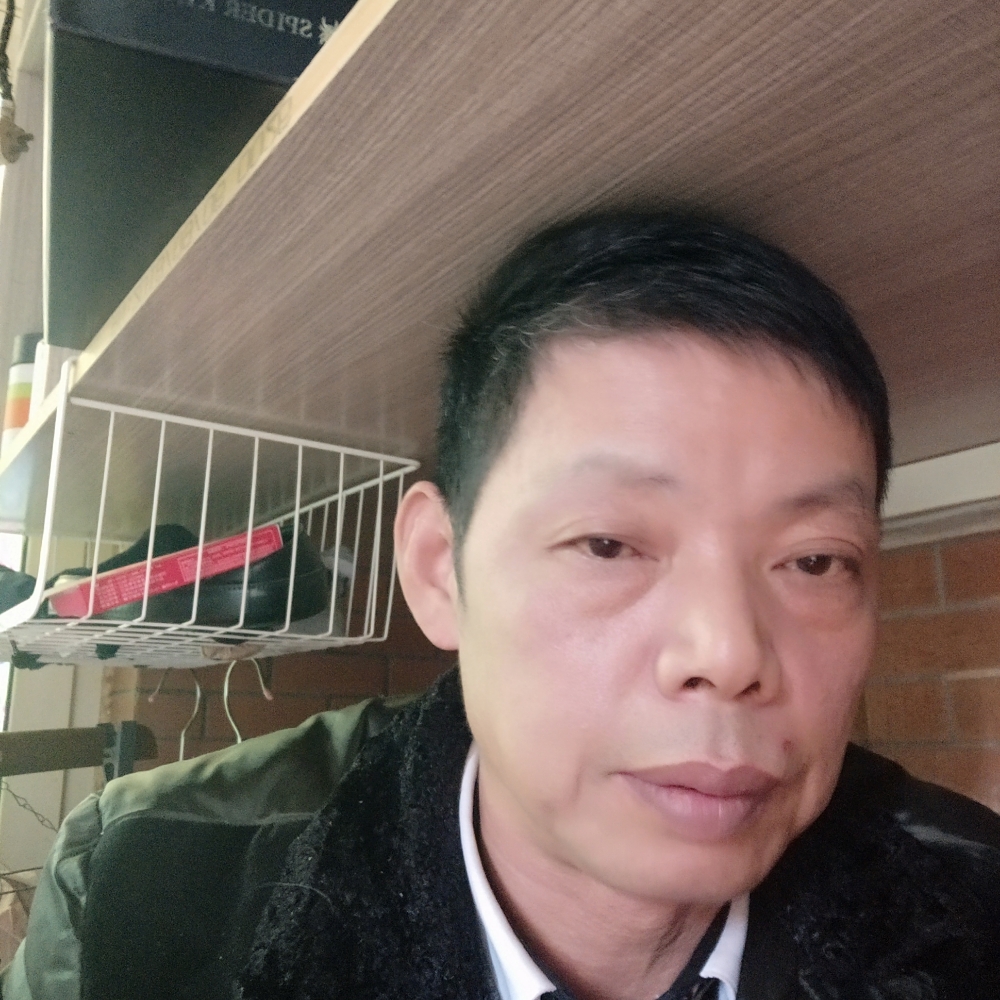 板凳隐形的照片