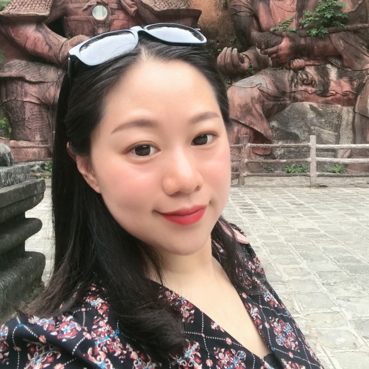 黑白分明的吴老师的照片