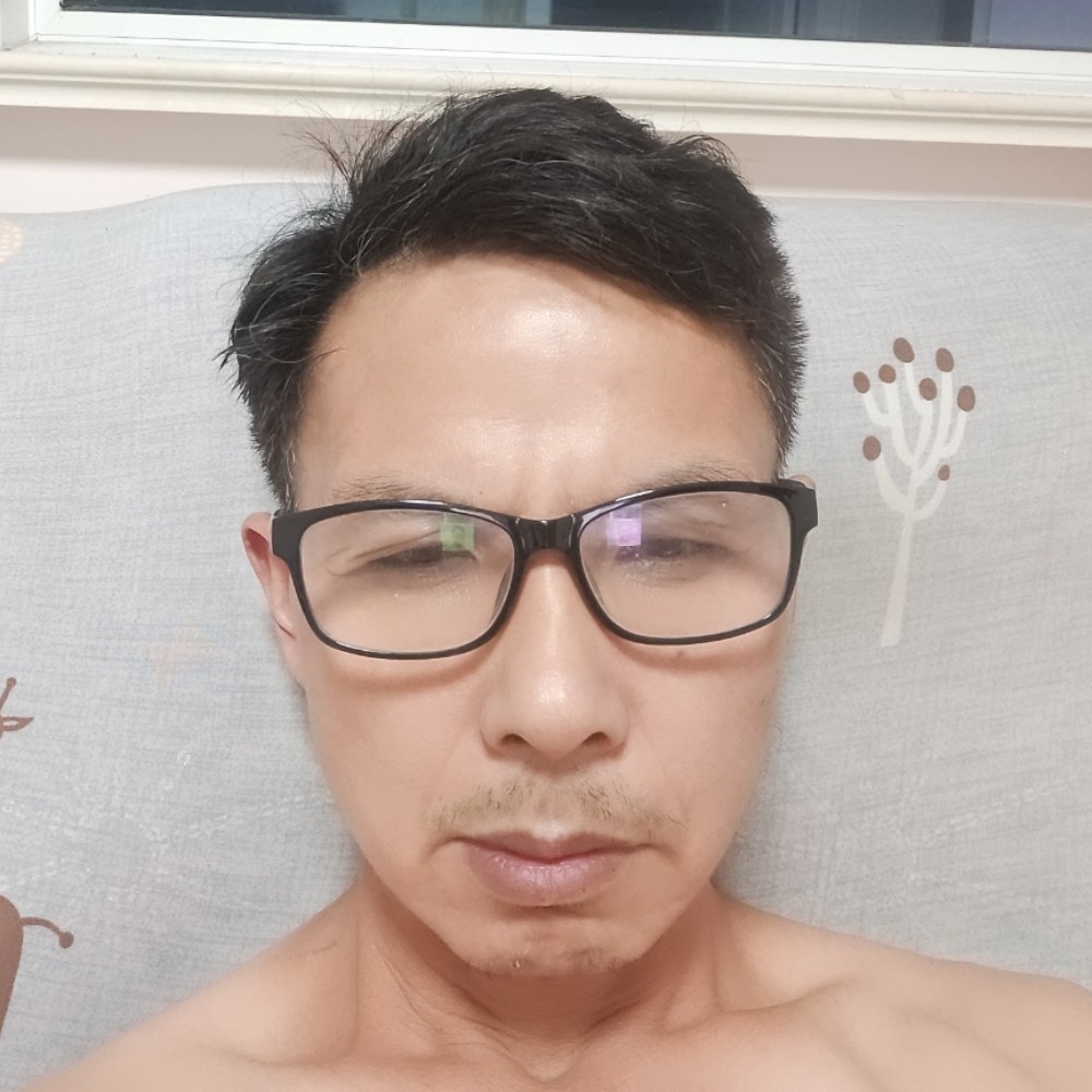 迷茫的明明的照片