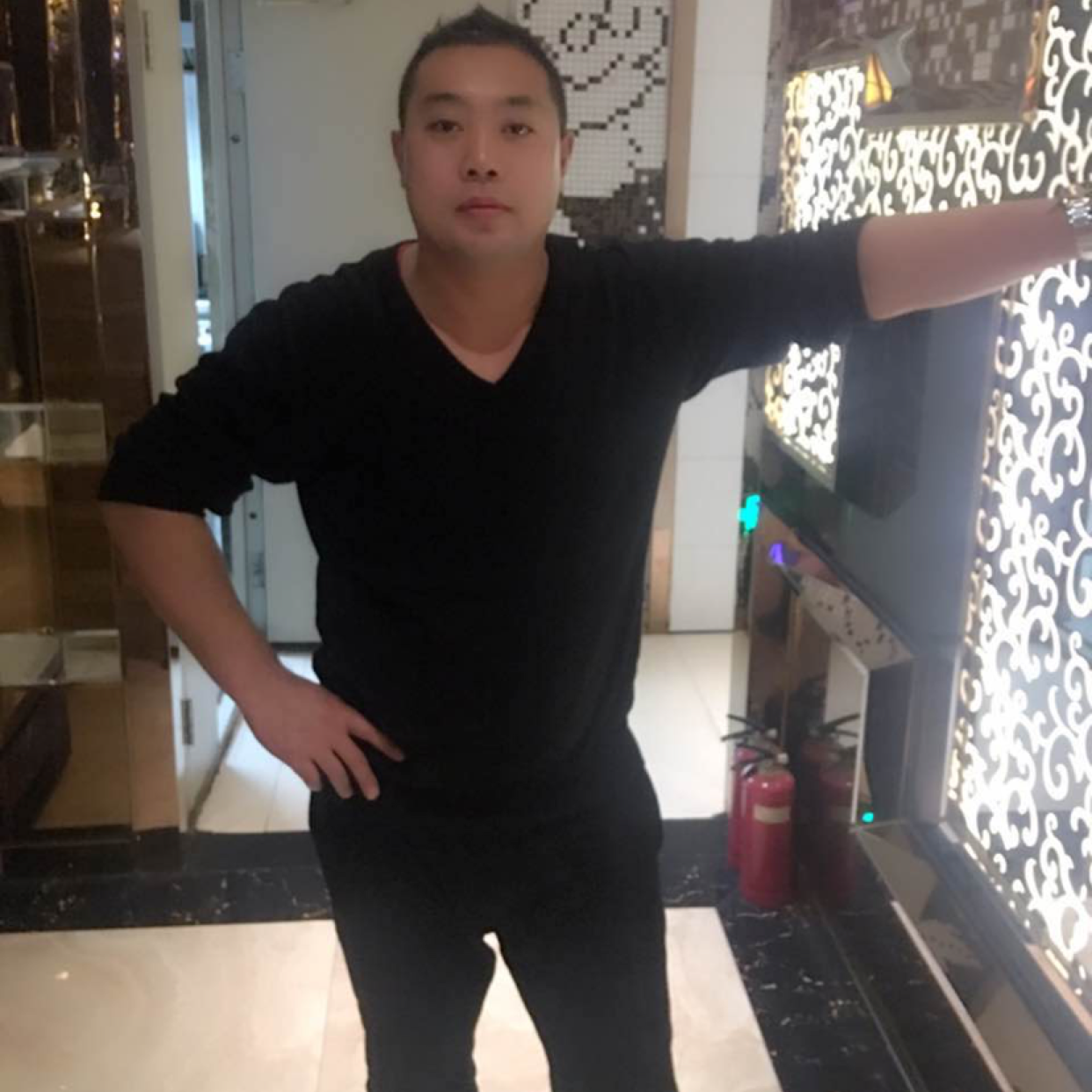 傻傻愿白猫的照片