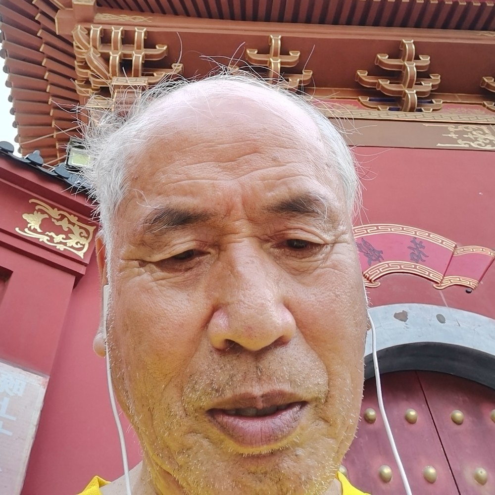 寂寞凝眸眼神的照片