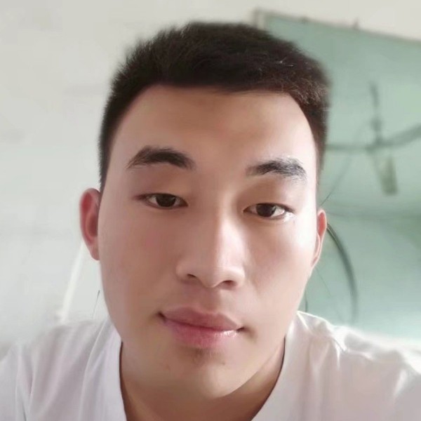 立铭铭的照片