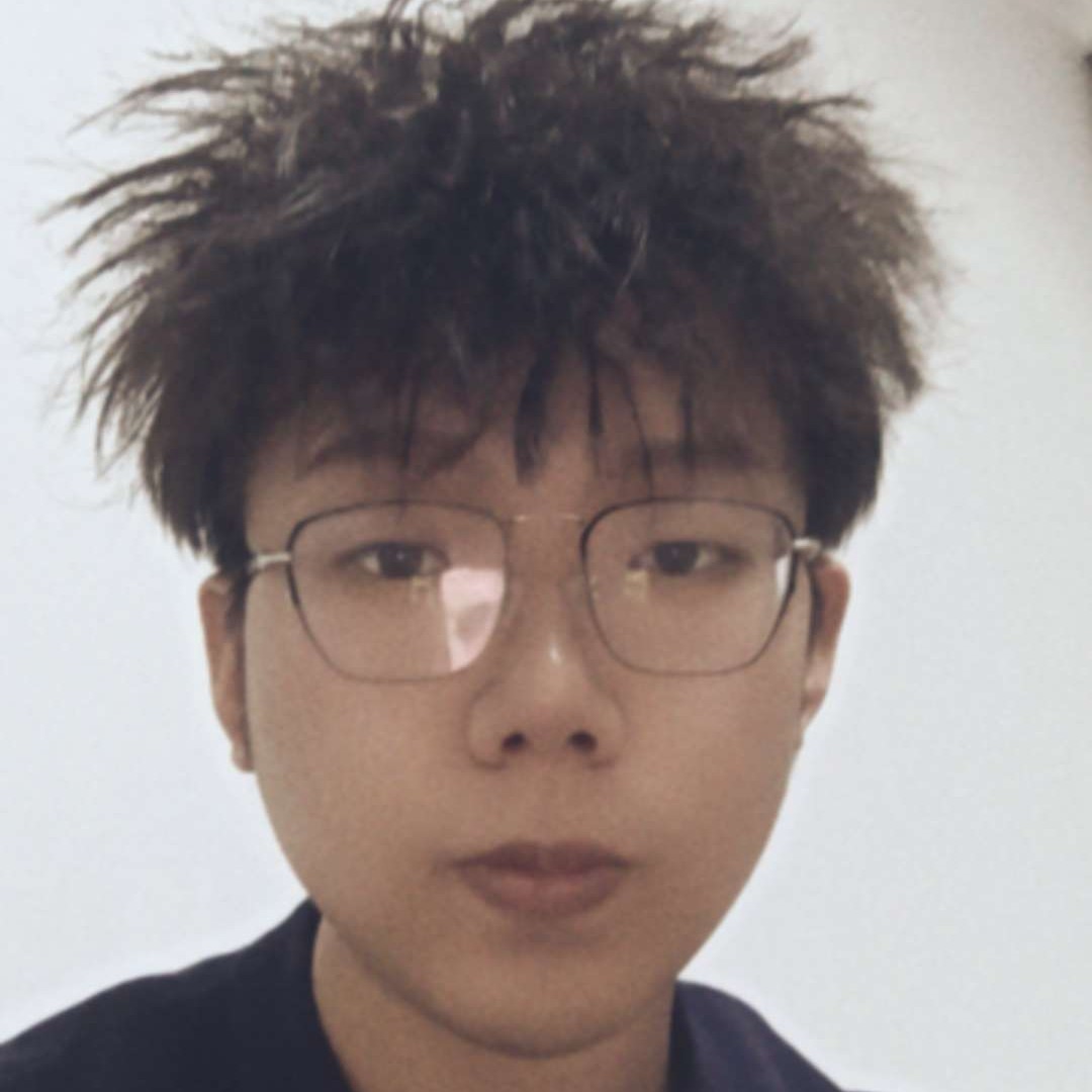 忧郁和白云的照片