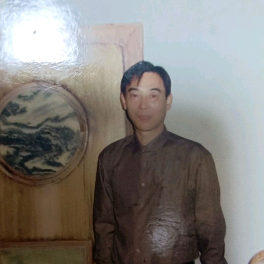 情殇回眸冷艳的照片