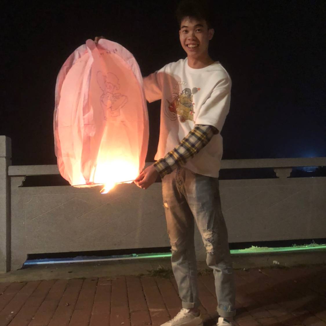 大胆的逐风的照片