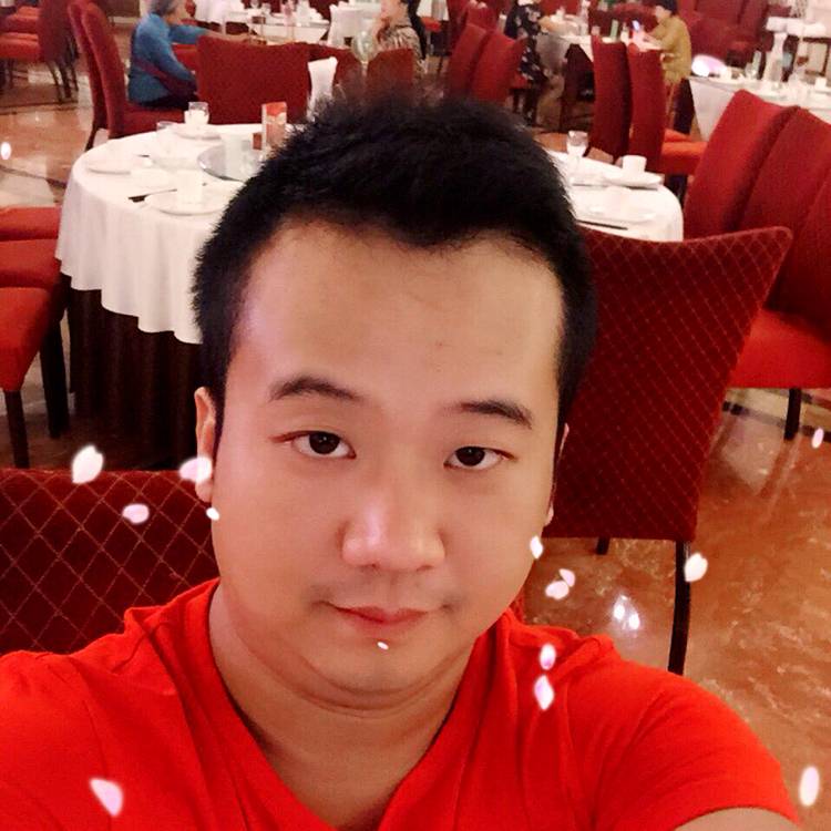 迷茫挽手余溫的照片