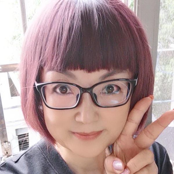 700杰妮的照片