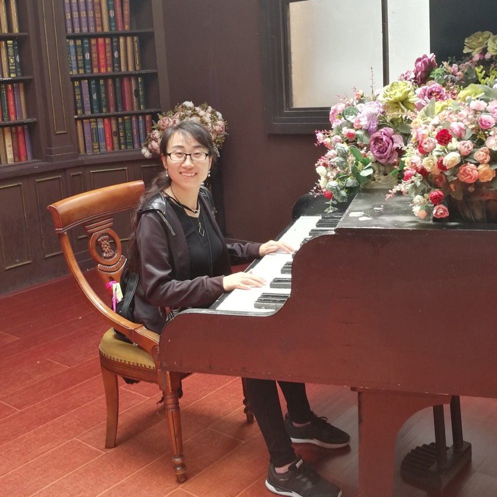 鳗鱼碧影的照片