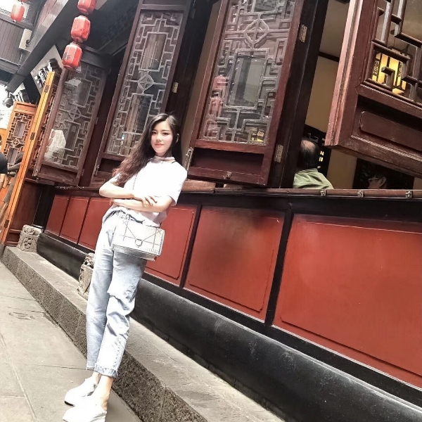 她心难入Yi的照片