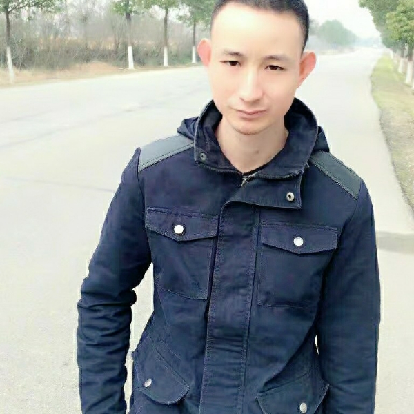 跳跳糖英勇的照片