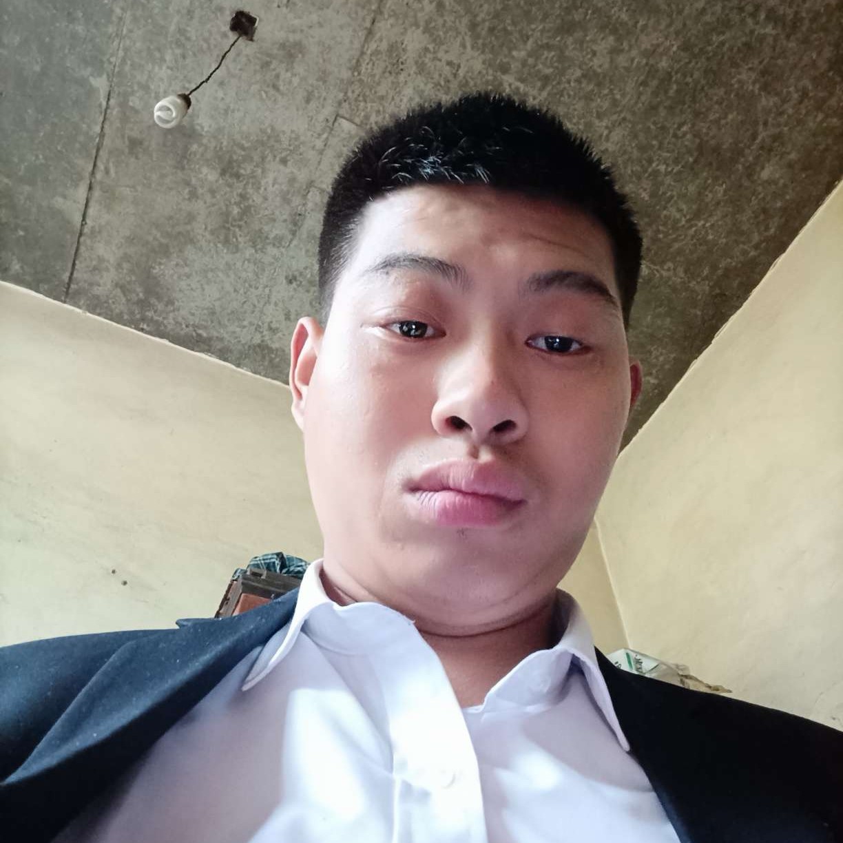 戒指邂逅单纯的照片