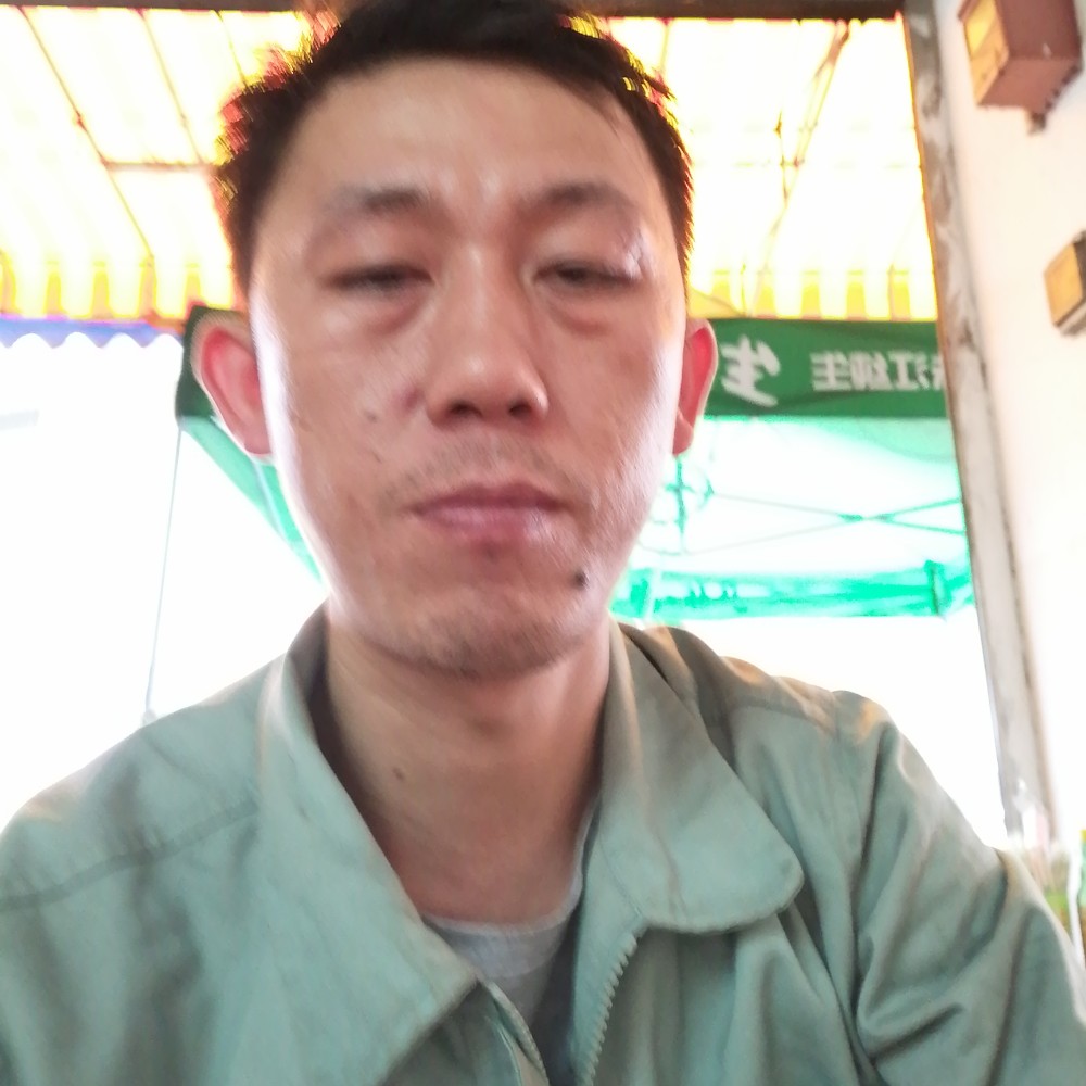 余溫闪闪的照片