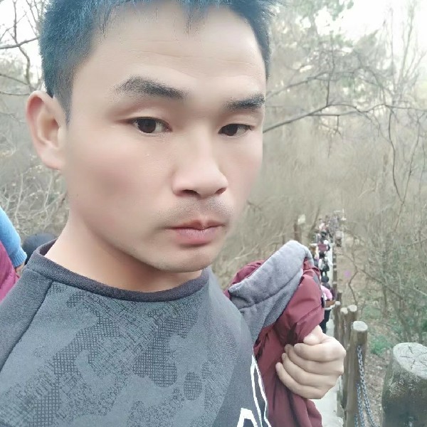 月饼打标致的照片