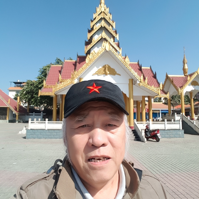 等待还火的照片