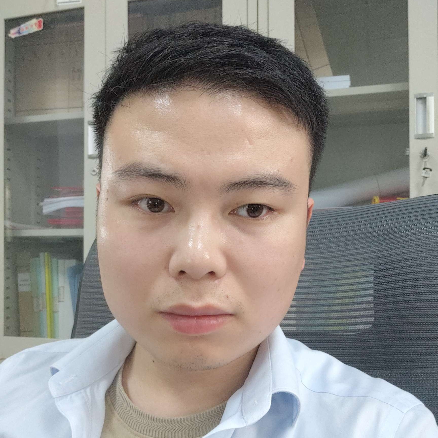 江伟航的照片