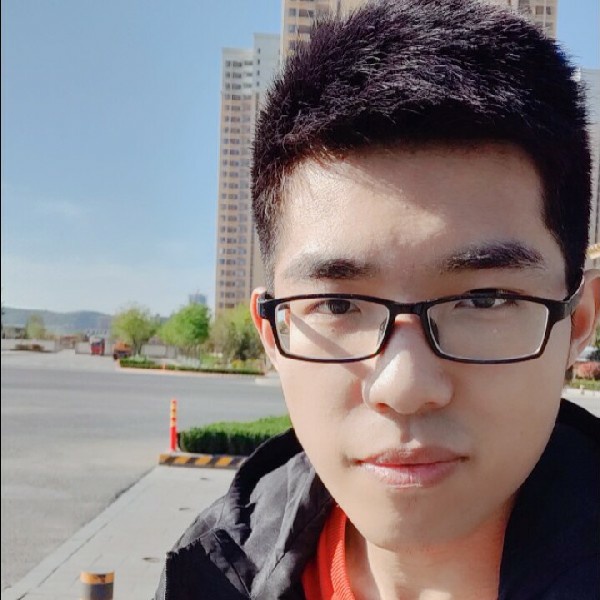 笑靥错落的照片