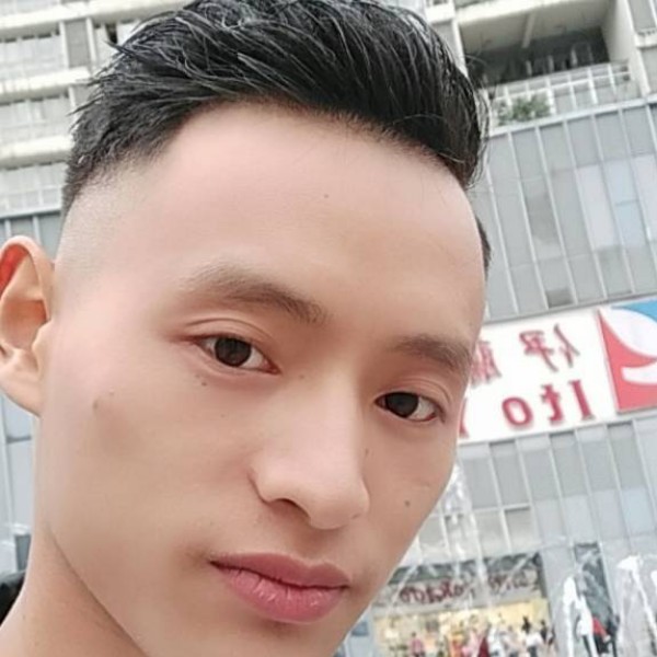 洞洞裤的照片