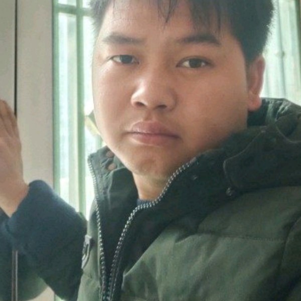 红建的照片