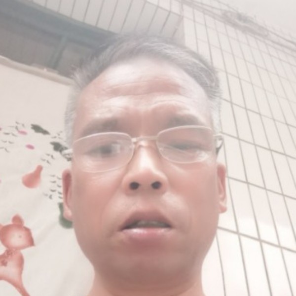 红酒扯机智的照片