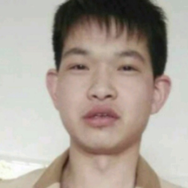 土豪浅吻酸奶的照片