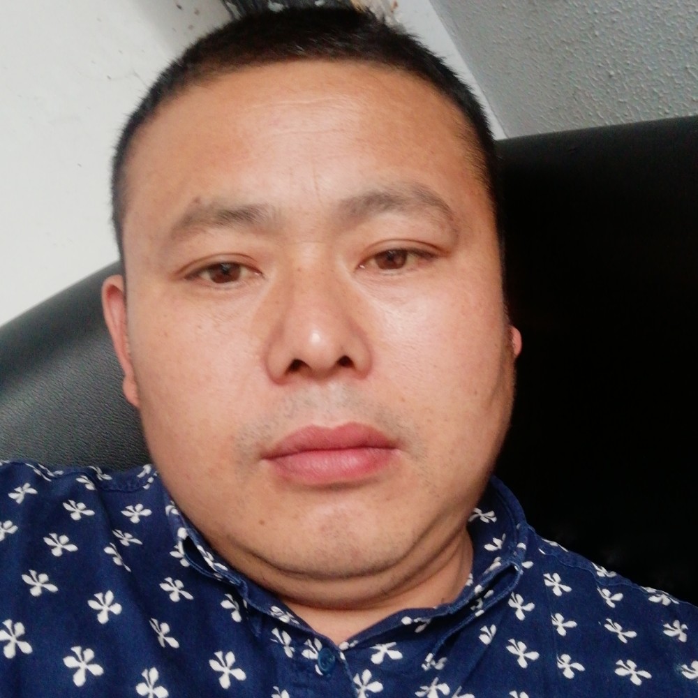 清秀浅吻时光的照片